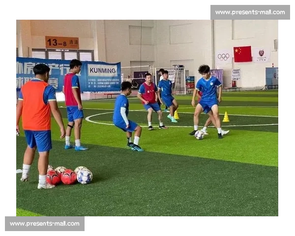 聚焦青少年足球培训体系创新与实战能力全面提升路径探索实践与发展策略